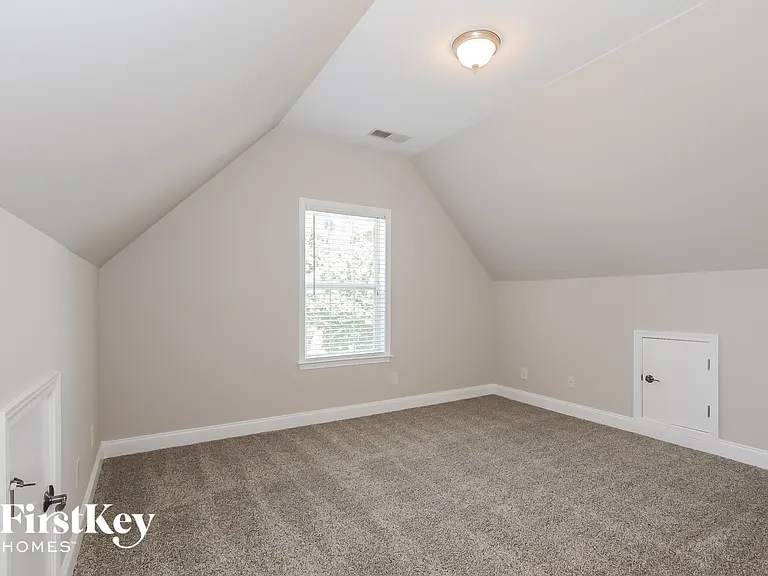 495 Roland Manor Dr — Photo 11