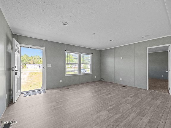 4th image of 994 Merrimon Road