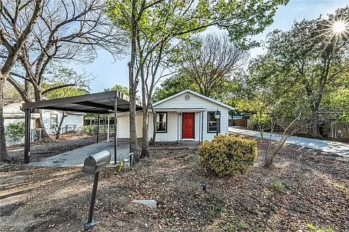 2707 Cliff St Photo 1