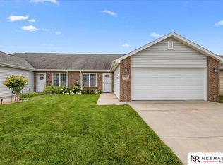 3917 Ballard Ct, Lincoln, NE 68504