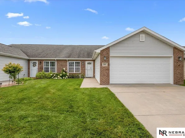 3917 Ballard Ct, Lincoln, NE 68504