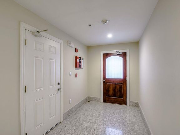4th image of 433 26th Ave #433