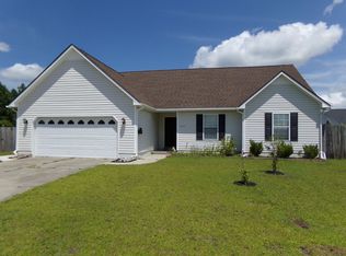 1016 Locust Ct, Havelock, NC 28532