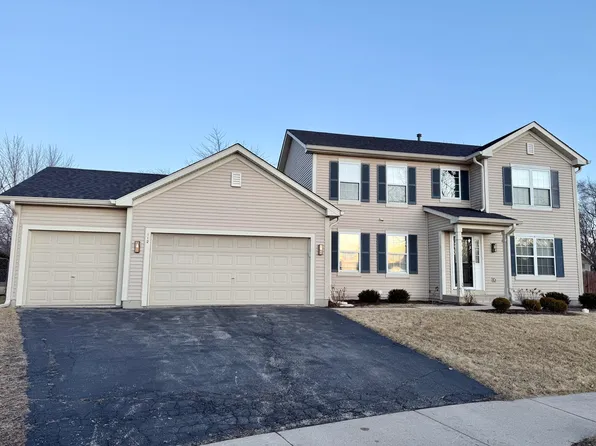 112 Heatherfield Ln, Dekalb, IL 60115