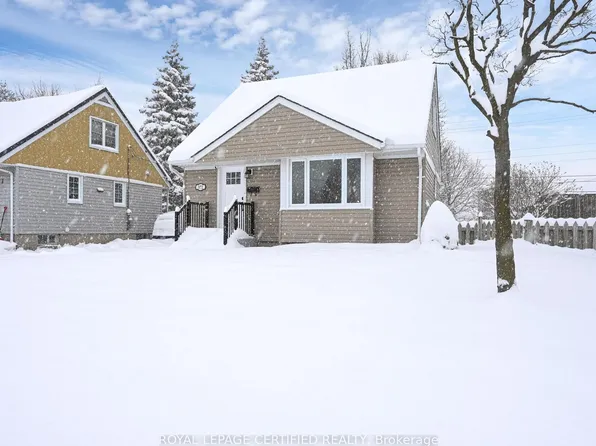 372 Flanders Row E, London, ON N5Y 1C4