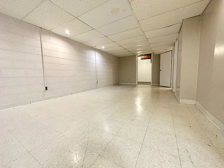 301 S Regency Dr — Photo 23
