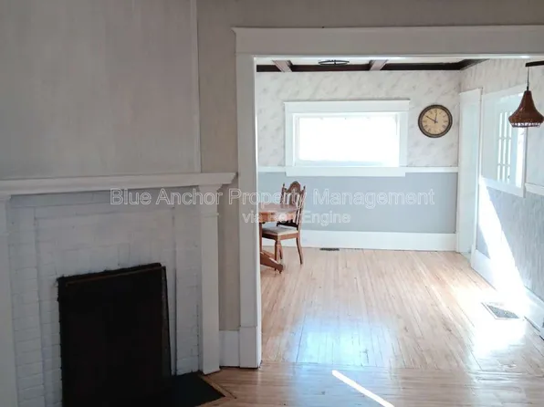 82 Marmora St, Quinte West, ON K8V 2J1