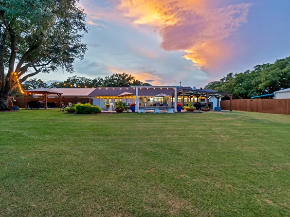 6155 Stephenson Levy Rd, Fort Worth, TX 76140