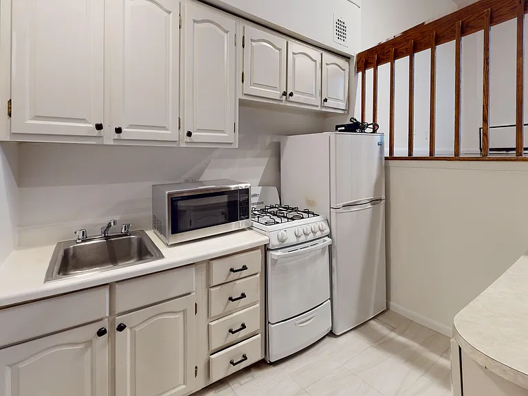 155 E 88th St #4E — Photo 10