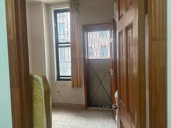 3rd image of 53 W 183rd St Floor 1