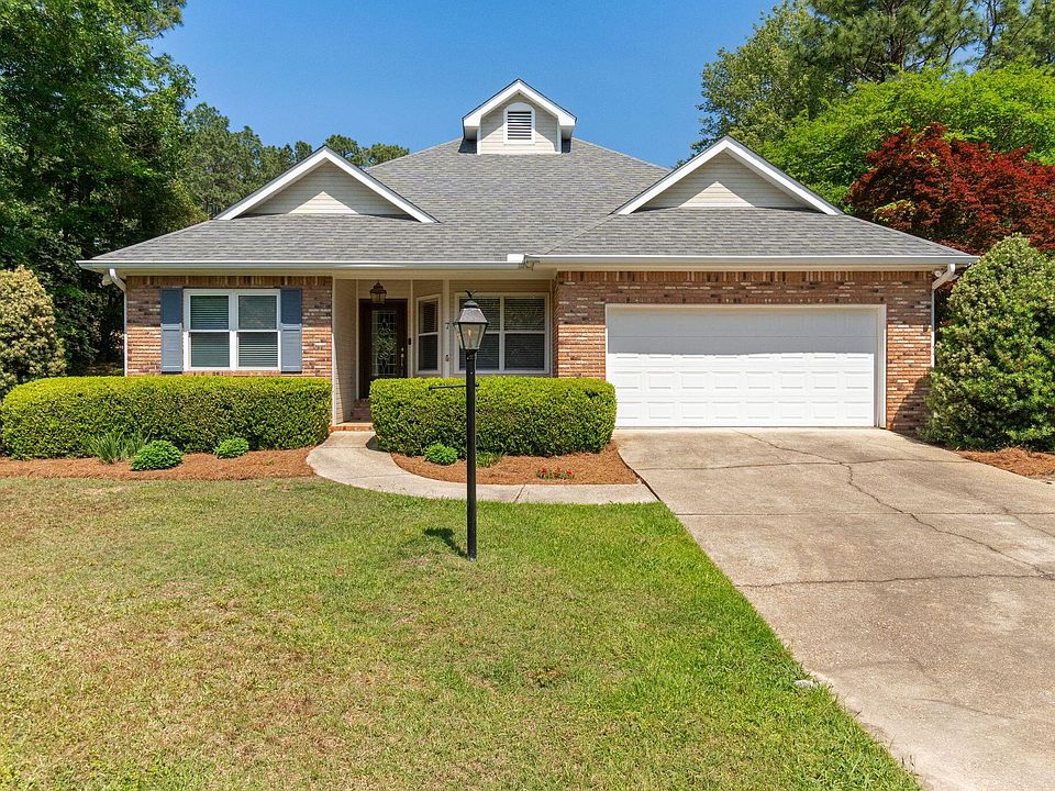 1st image of 7 Edinburgh Cir