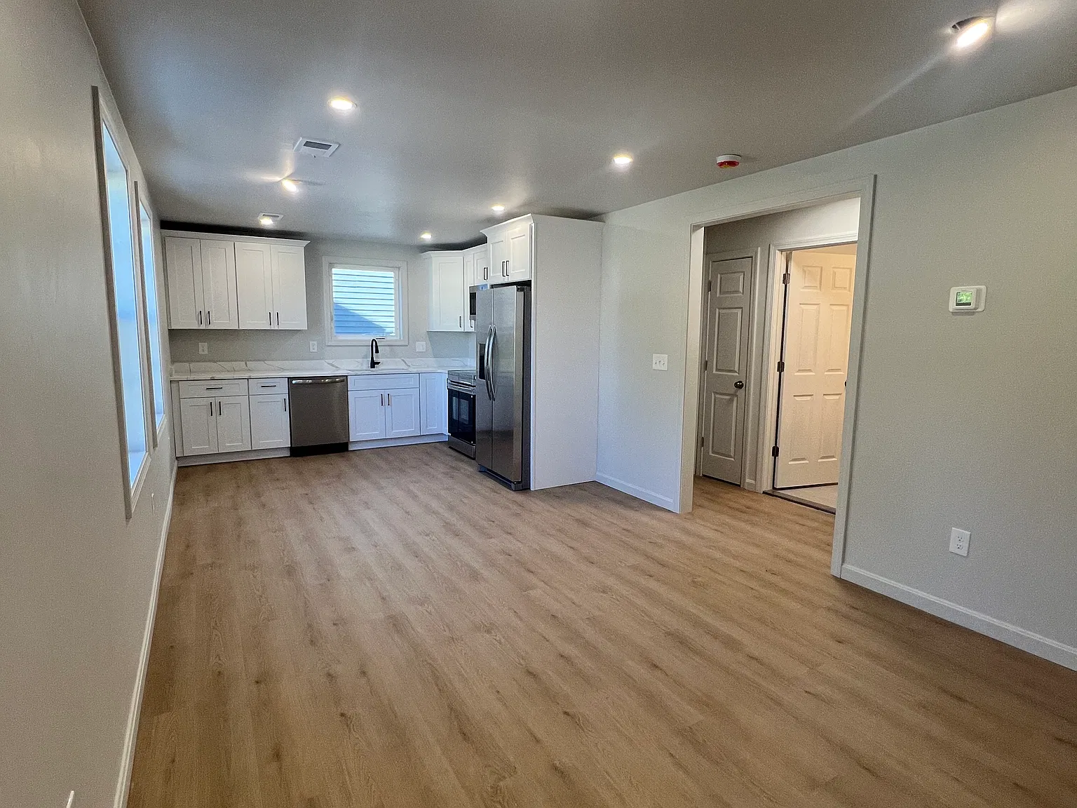 11 Benton St — Photo 3