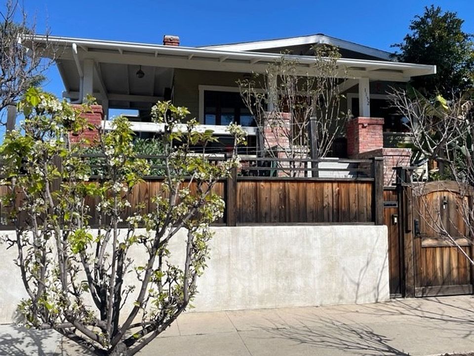1st image of 1132 Washington Pl