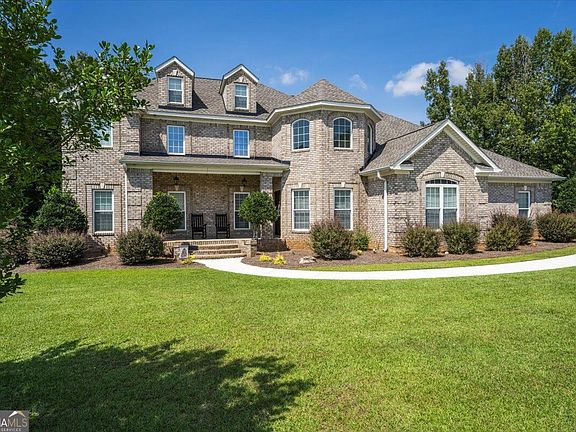 4th image of 610 Cannock Ct
