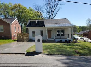 832 Rochelle Dr SW, Atlanta, GA 30310