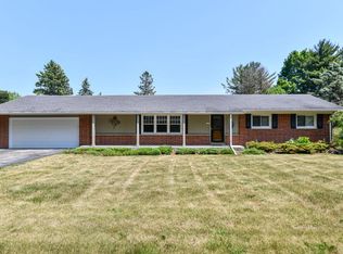4221 Woodbury Ln, Racine, WI 53403