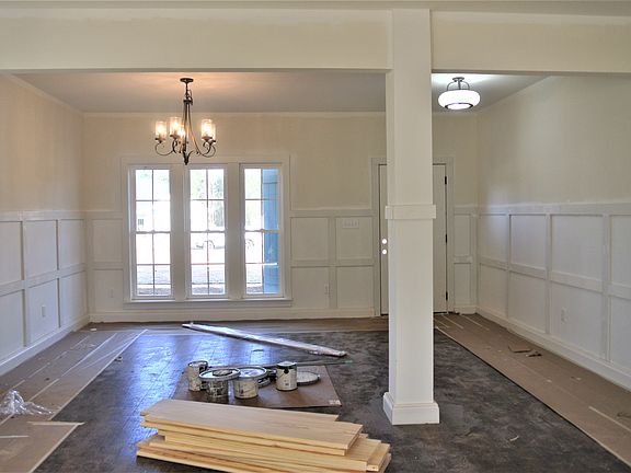4th image of 133 Hollister Dr