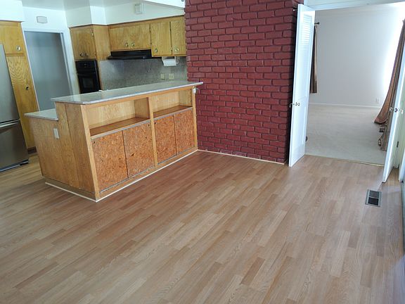 3rd image of 1658 Nora Way