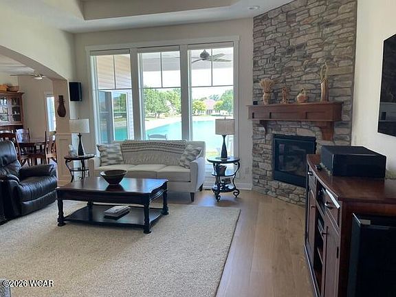 5th image of 1084 Chippewa Dr