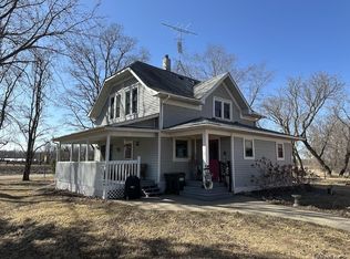 16815 Ttt Rd, Eden Valley, MN 55329