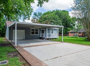 1323 S Beauregard St, Alvin, TX 77511