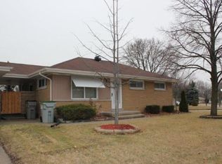 8704 W Bender Ave, Milwaukee, WI 53225