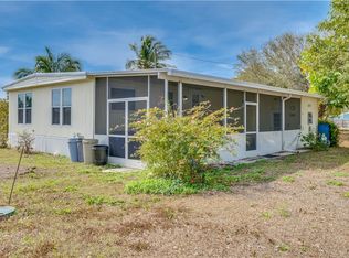 4777 Sandpiper Dr, Saint James City, FL 33956