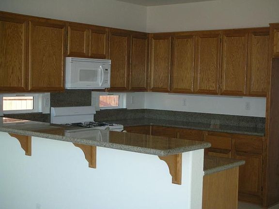 4th image of 30146 Meadow Oaks St