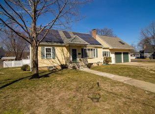 16 Sylvester Rd, Burlington, MA 01803
