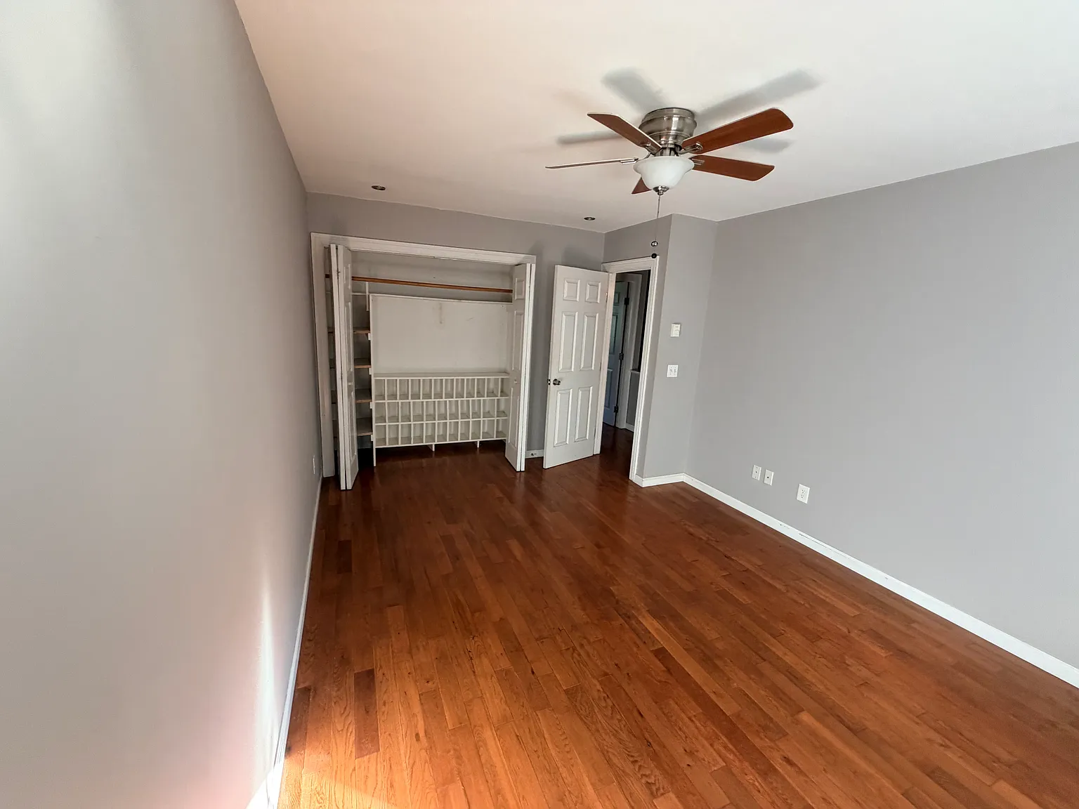 2 bed, 1.5 bath, 1088 sqft, $1,800 — Photo 4