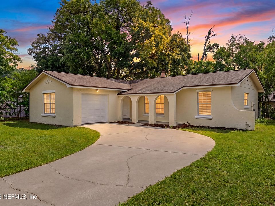 1st image of 8046 TRIUMPH Lane S