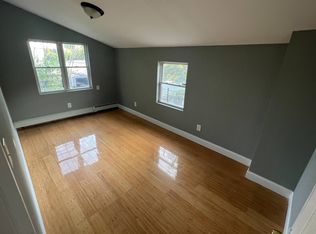 186-22 Charles Ct, Springfield Gardens, NY 11413