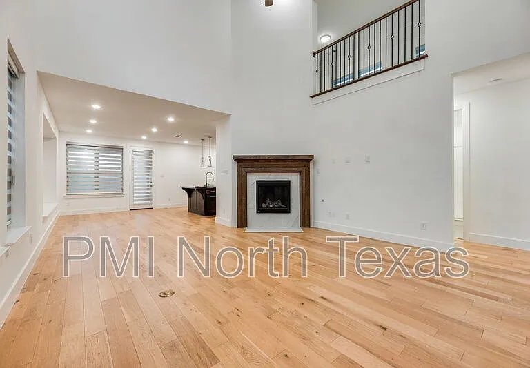 3926 Stars St — Photo 5