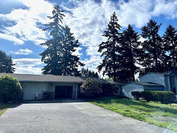3rd image of 4424 76th Ave W