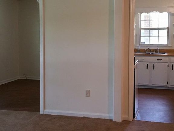 5th image of 301 Northside Dr
