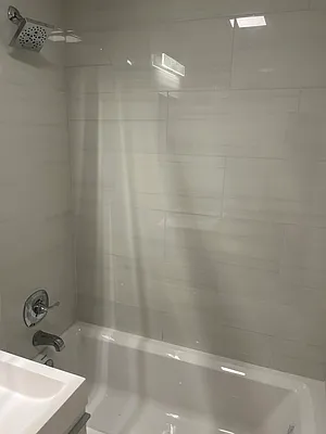 Rented by APT REALTY | media 22