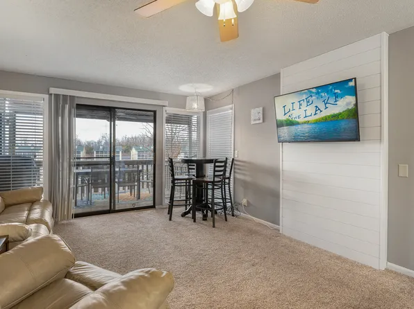 217 Southwood Shores Pl #2D, Lake Ozark, MO 65049