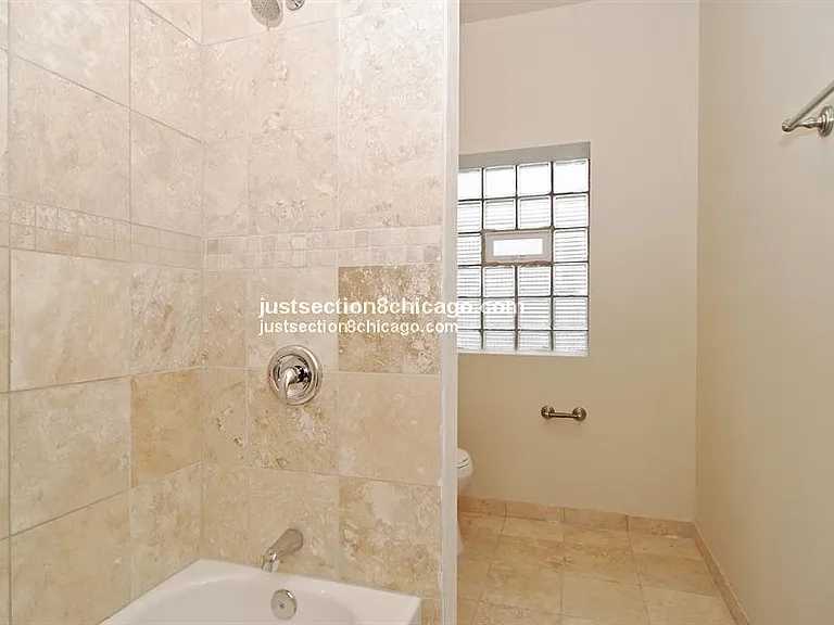 1135 N Springfield Ave #2 — Photo 4