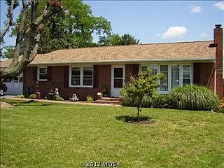 13619 Rockcliff Dr photo 1