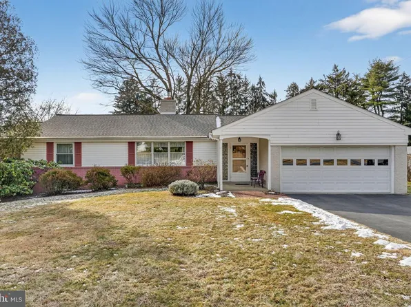 26 Laurel Rd, Southampton, PA 18966