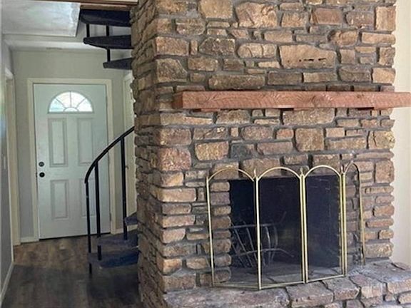 2nd image of 13950 Turnberry Ln