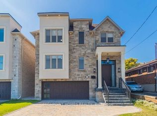 72 B Gooderham Dr, Toronto, ON