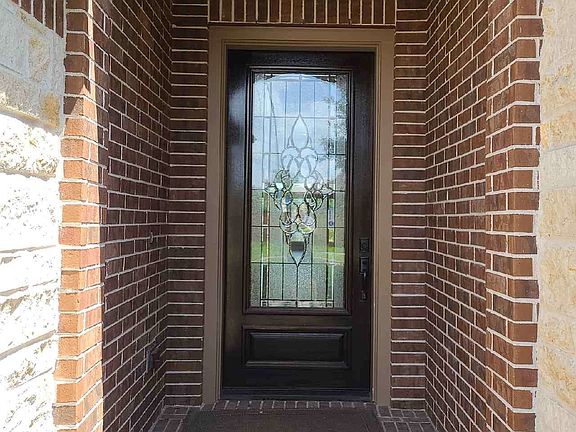 2nd image of 17135 Chalmers Close Ct