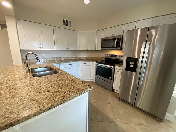 5th image of 9621 Crescent Garden Dr #G-101