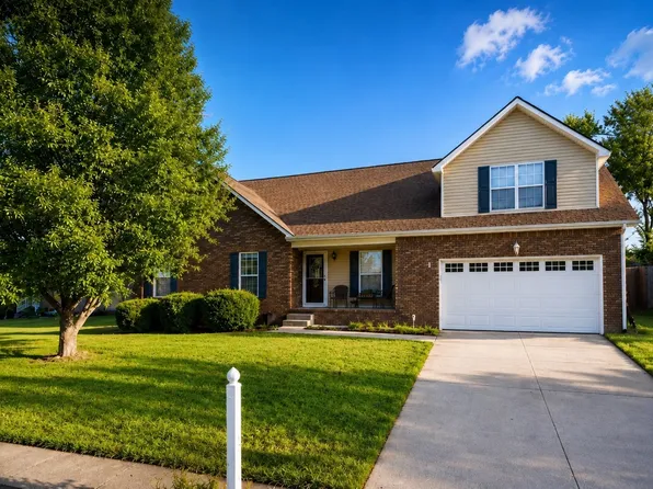 727 Ellie Nat Dr, Clarksville, TN 37040