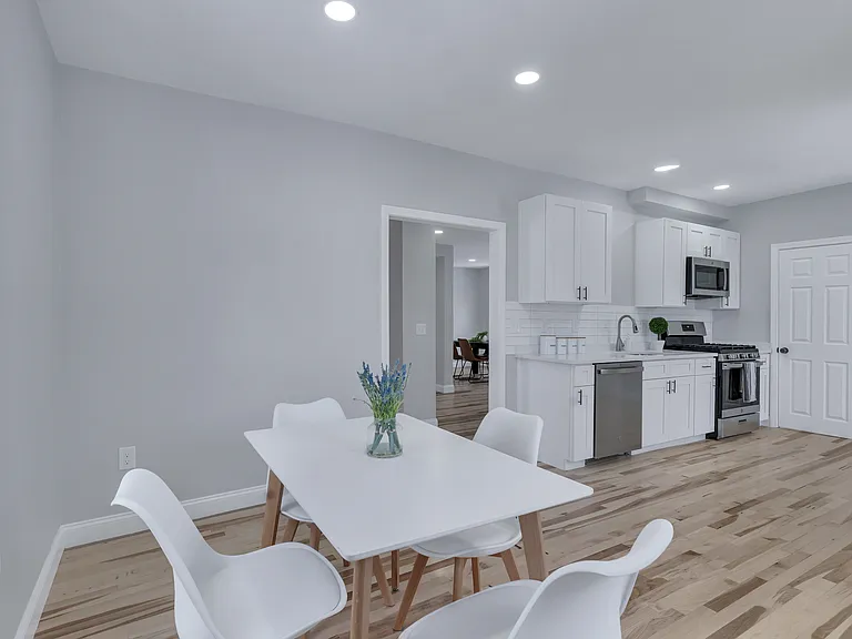 73 Walnut St — Photo 7