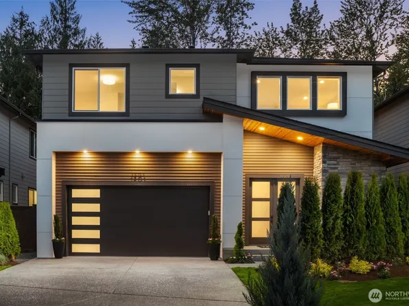 1201 222nd Court SE, Sammamish, WA 98075