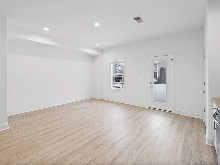 405 Shelby St #H — Photo 5