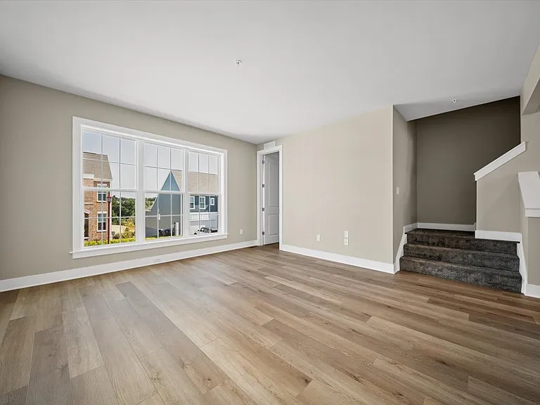 330 Highbridge Ln — Photo 14