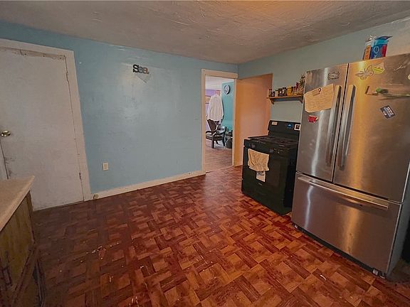 5th image of 14739 Baldwin St